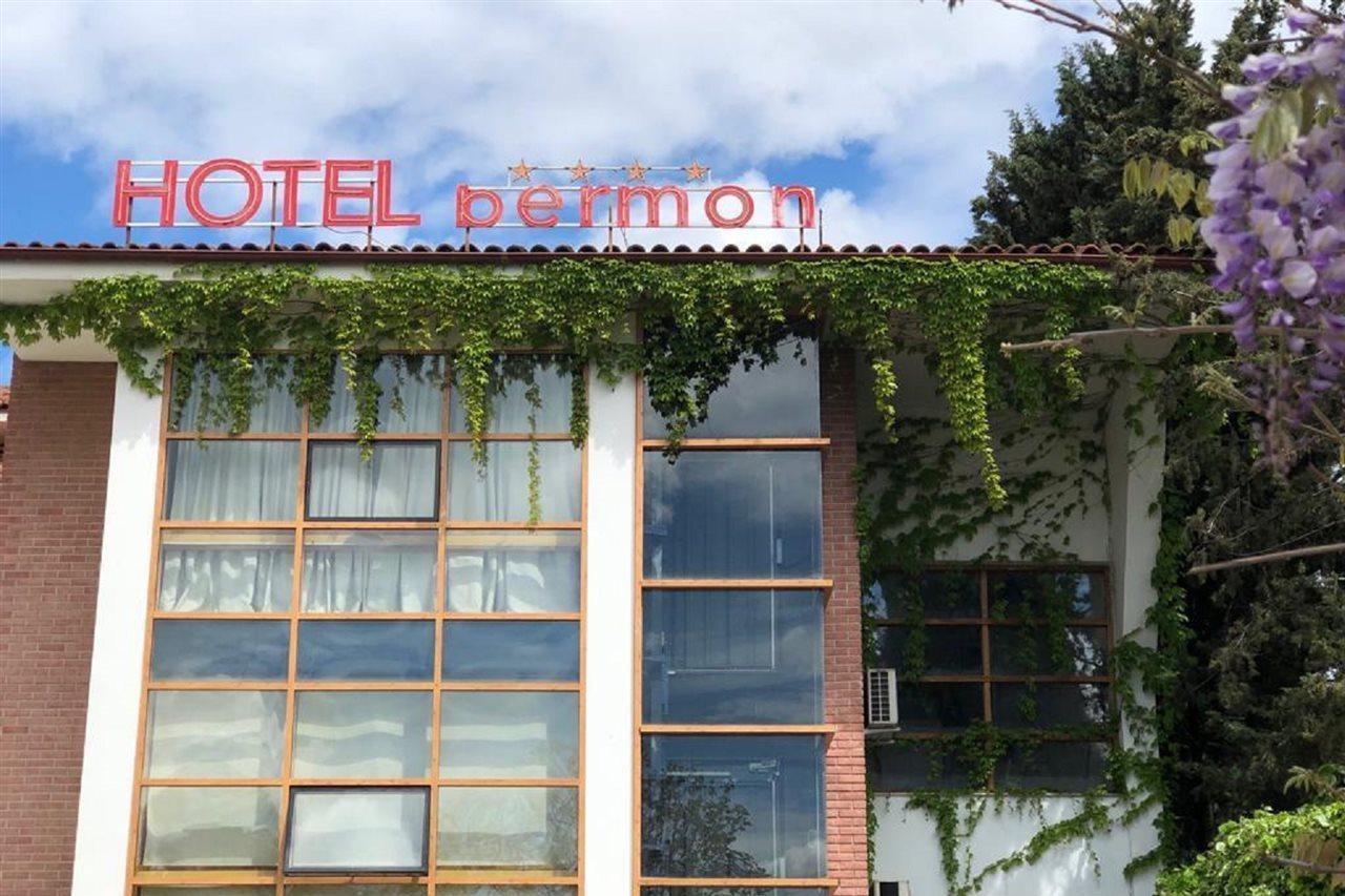 Hotel Bermon Tirana Kültér fotó