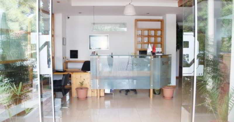 Hotel Bermon Tirana Kültér fotó