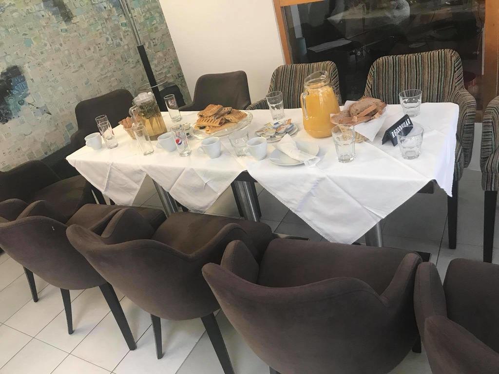 Hotel Bermon Tirana Kültér fotó